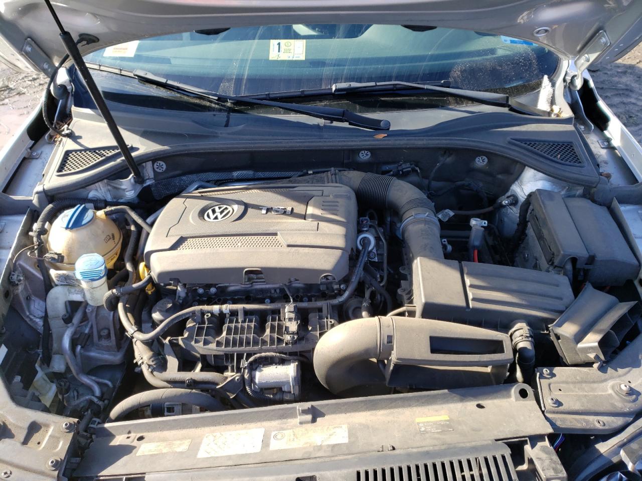 Photo 7 from auction – 2015 VOLKSWAGEN PASSAT S with VIN 1VWAT7A32FC035303