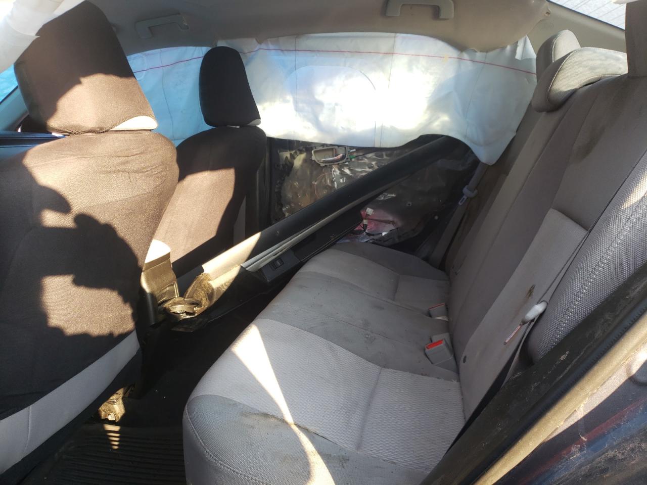 Zdjęcie 6 z aukcji – 2014 TOYOTA COROLLA L z VIN 5YFBURHEXEP061984