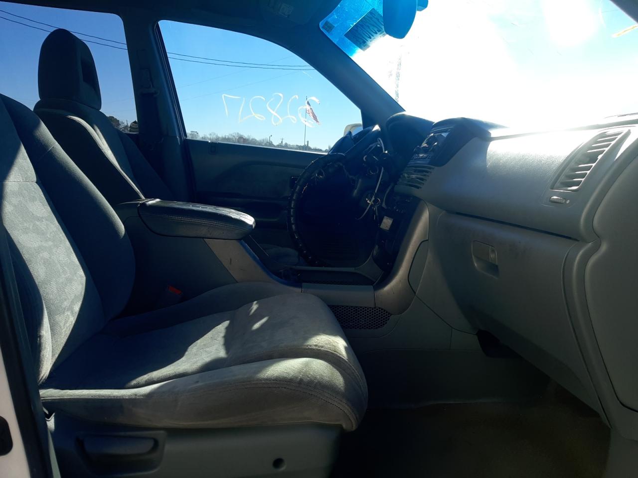 Photo 5 from auction – 2003 HONDA PILOT EX with VIN 2HKYF18403H533519