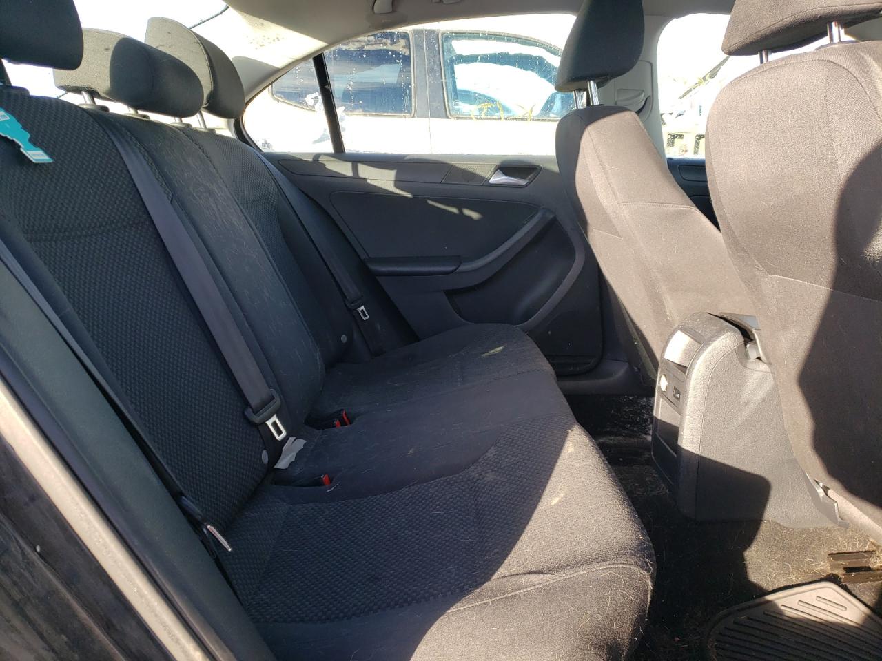 Photo 6 from auction – 2014 VOLKSWAGEN JETTA BASE with VIN 3VW2K7AJ0EM293645