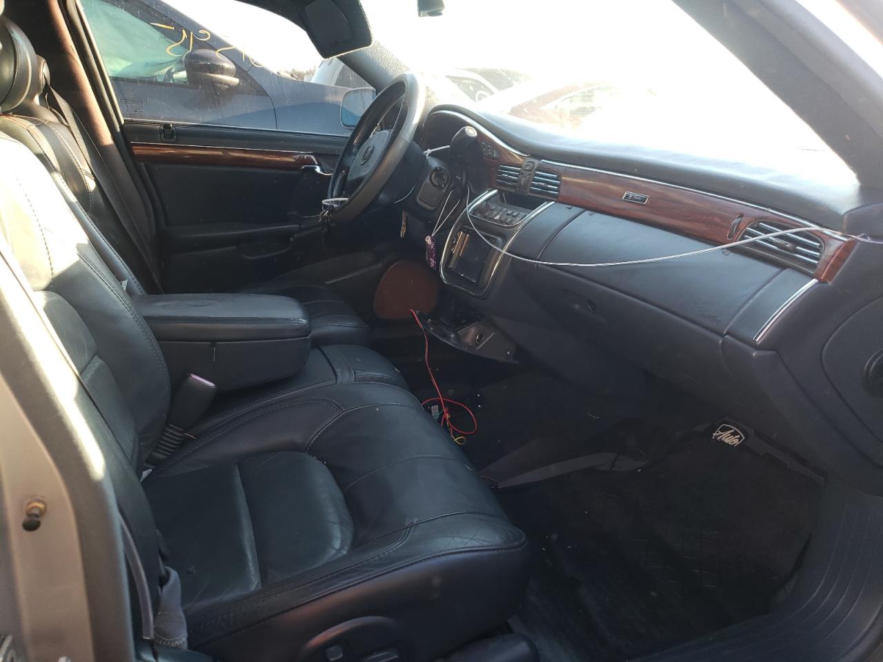 Photo 5 from auction – 2004 CADILLAC PROFESSION with VIN 1GEEH90Y24U550623