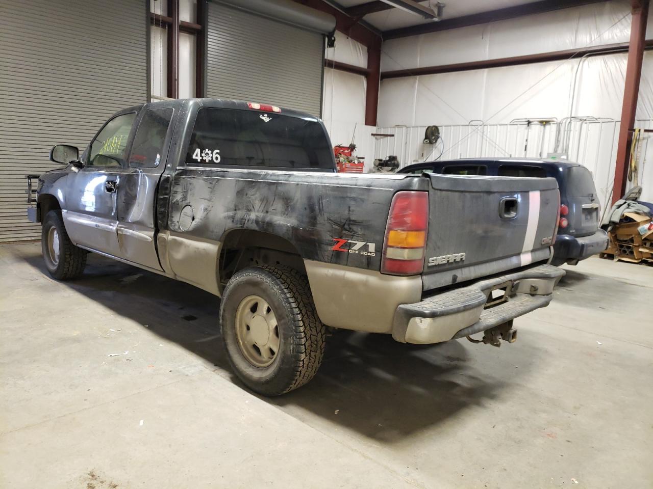 Photo 3 from auction – 2003 GMC NEW SIERRA with VIN 2GTEK19T131157001