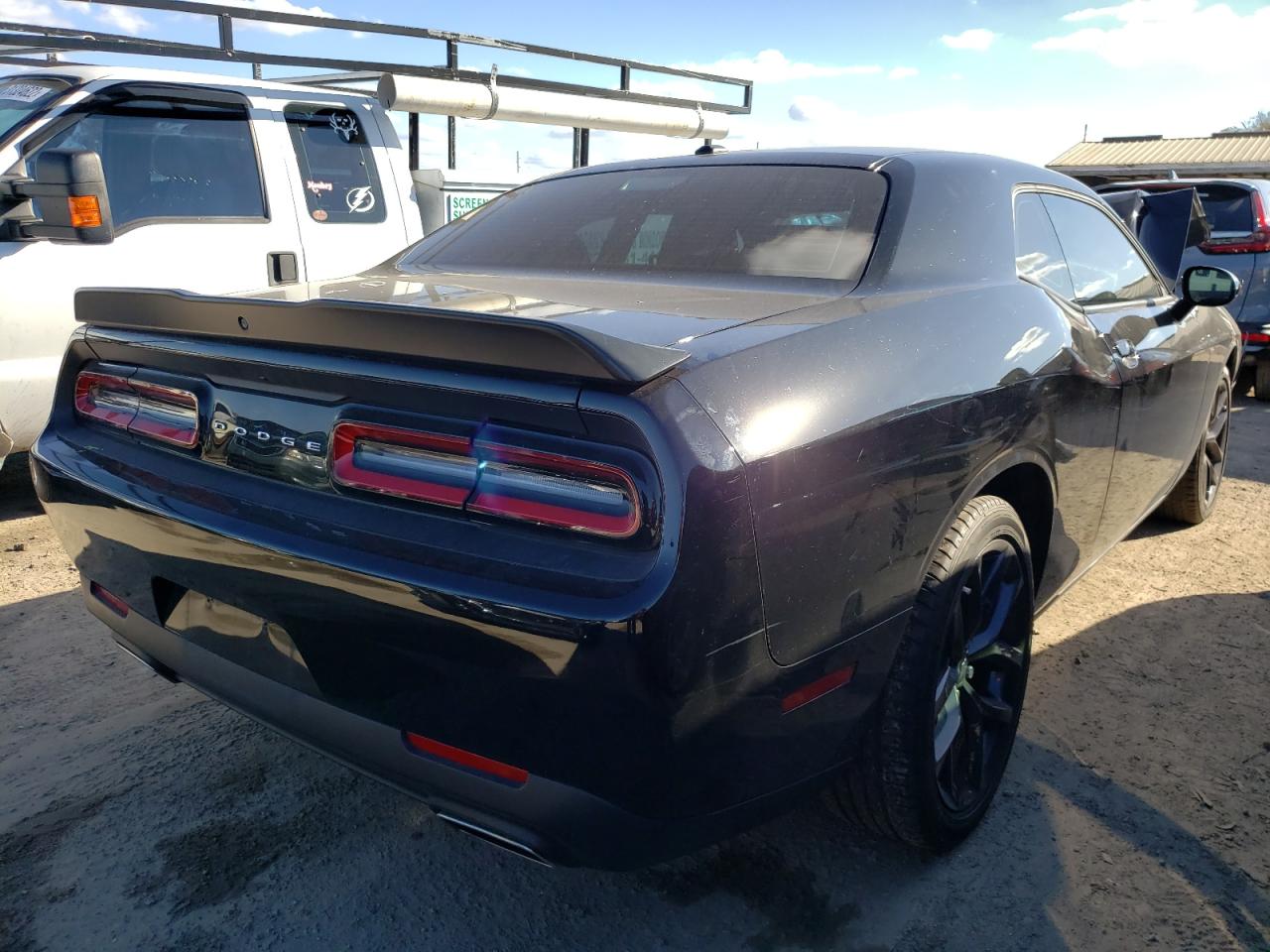 Photo 4 from auction – 2019 DODGE CHALLENGER with VIN 2C3CDZAG8KH739668