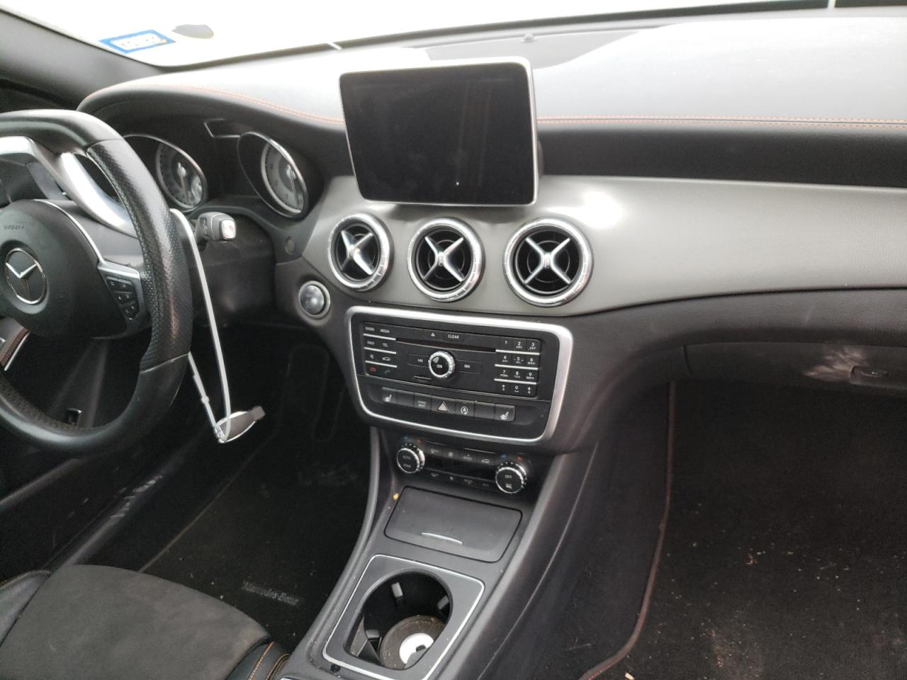 Photo 9 from auction – 2016 MERCEDES-BENZ CLA 250 with VIN WDDSJ4EB6GN343714