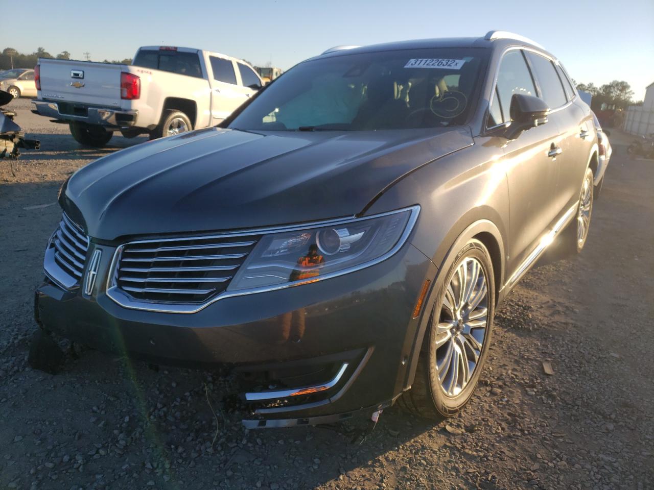 Photo 2 from auction – 2018 LINCOLN MKX RESERV with VIN 2LMPJ6LR1JBL47670
