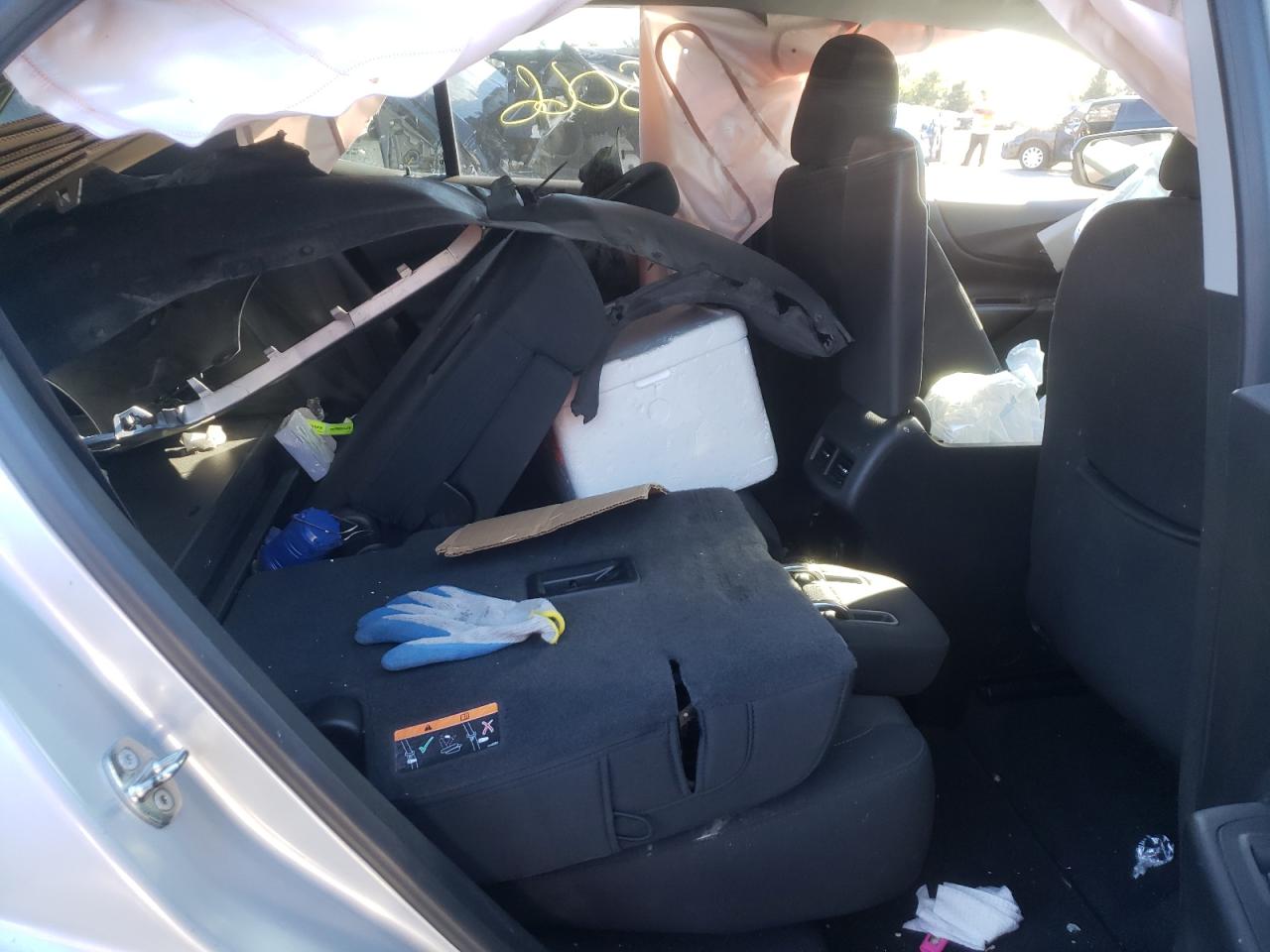 Photo 6 from auction – 2019 CHEVROLET EQUINOX LT with VIN 2GNAXJEV0K6245618