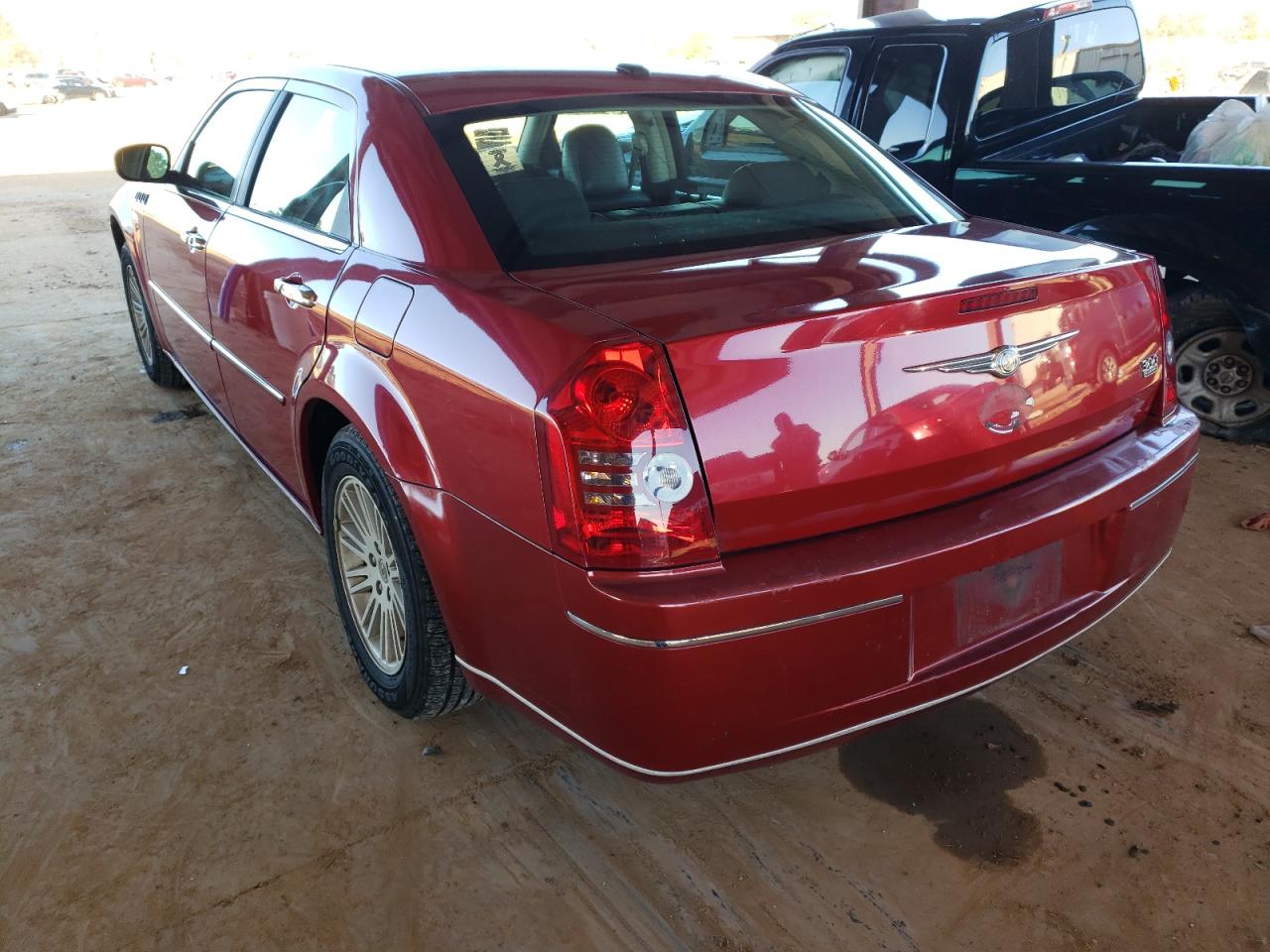 Photo 3 from auction – 2010 CHRYSLER 300 TOURIN with VIN 2C3CA5CV4AH325511