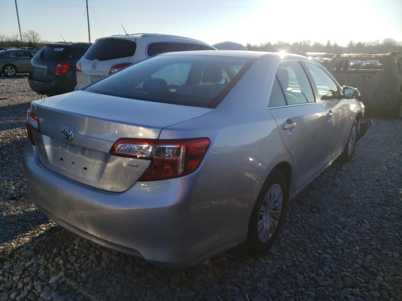 Photo 4 from auction – 2014 TOYOTA CAMRY L with VIN 4T4BF1FK3ER411772