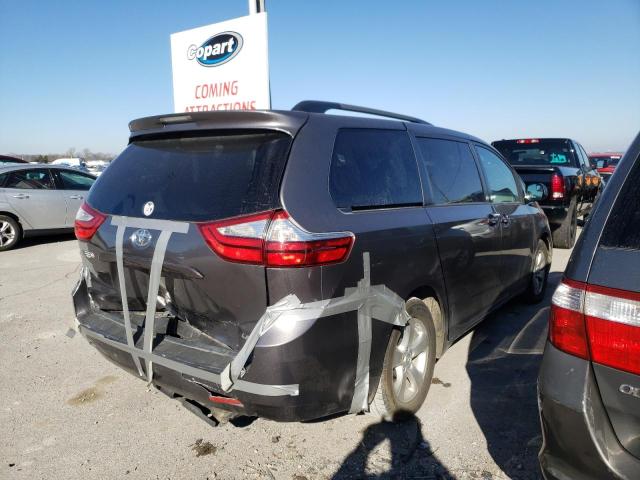 Photo 4 from auction – 2017 TOYOTA SIENNA LE with VIN 5TDKZ3DC2HS823199
