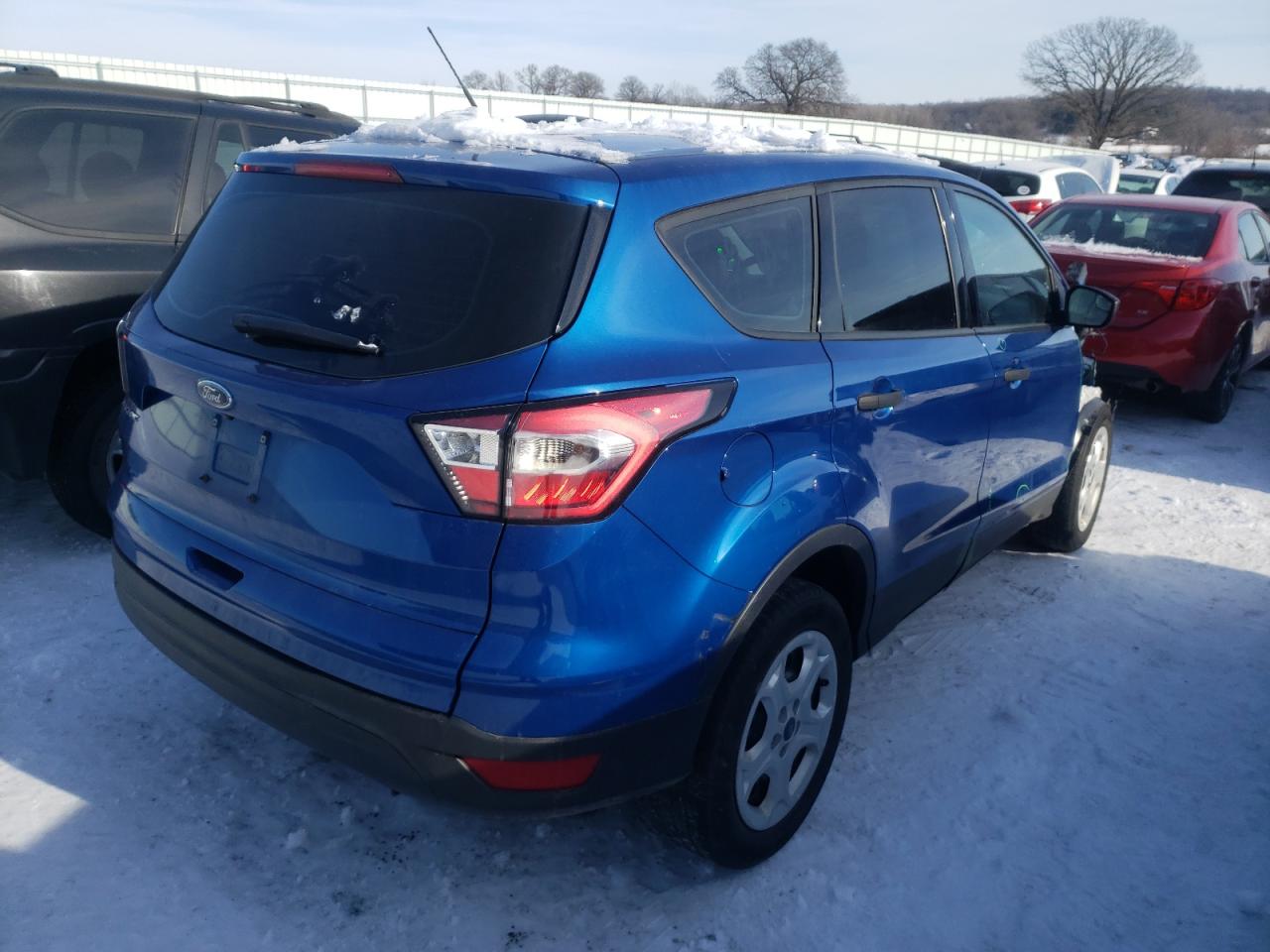 Photo 4 from auction – 2017 FORD ESCAPE S with VIN 1FMCU0F70HUE52312