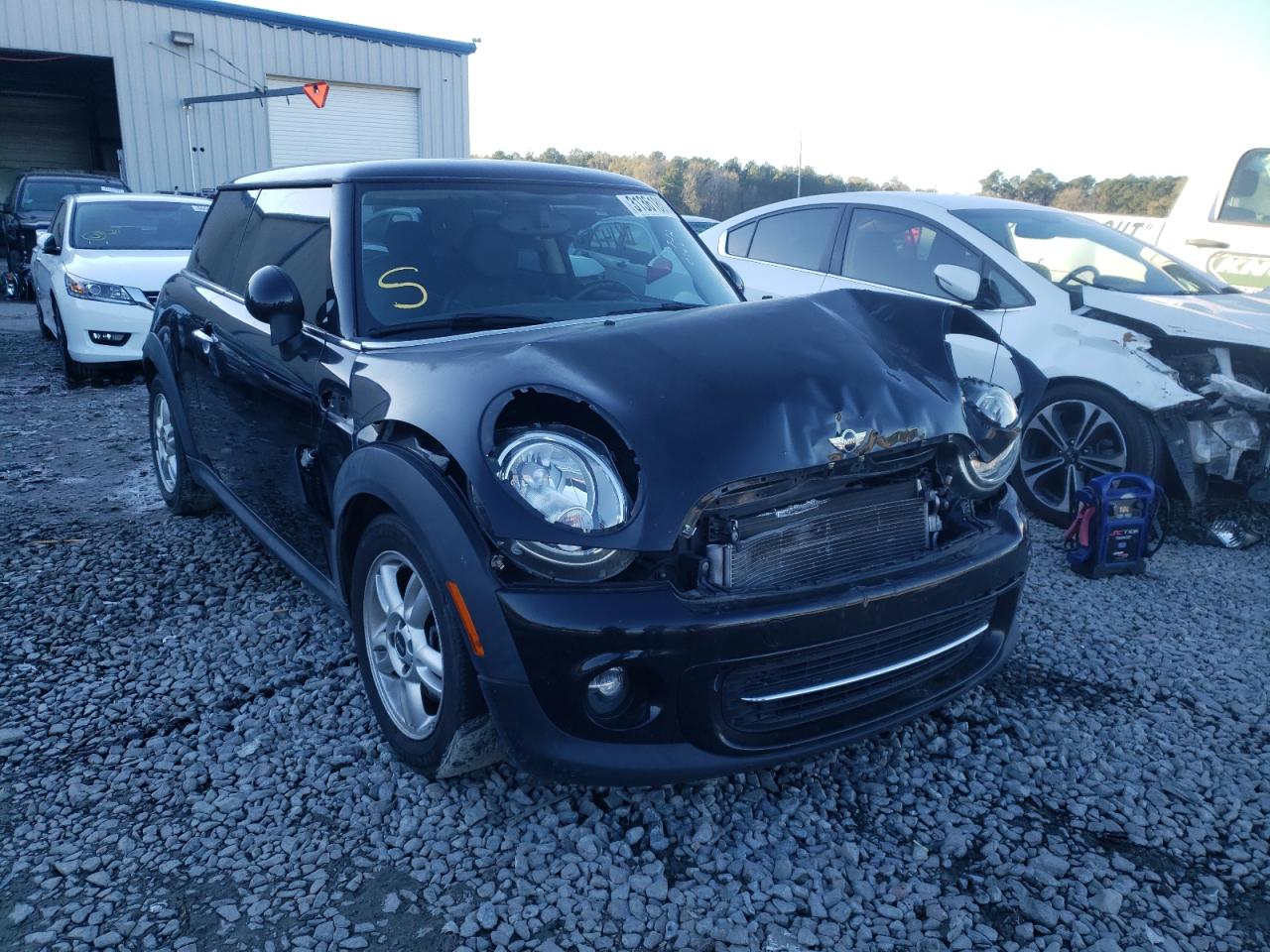 MINI COOPER 2013 with VIN WMWSU3C53DT690589 - Photo from auction