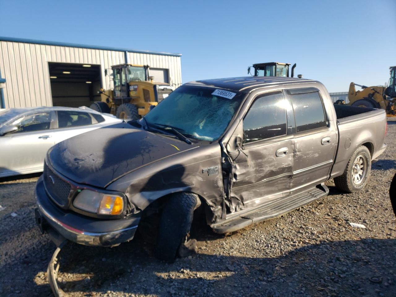 Photo 2 from auction – 2002 FORD F150 SUPER with VIN 1FTRW07642KE04801