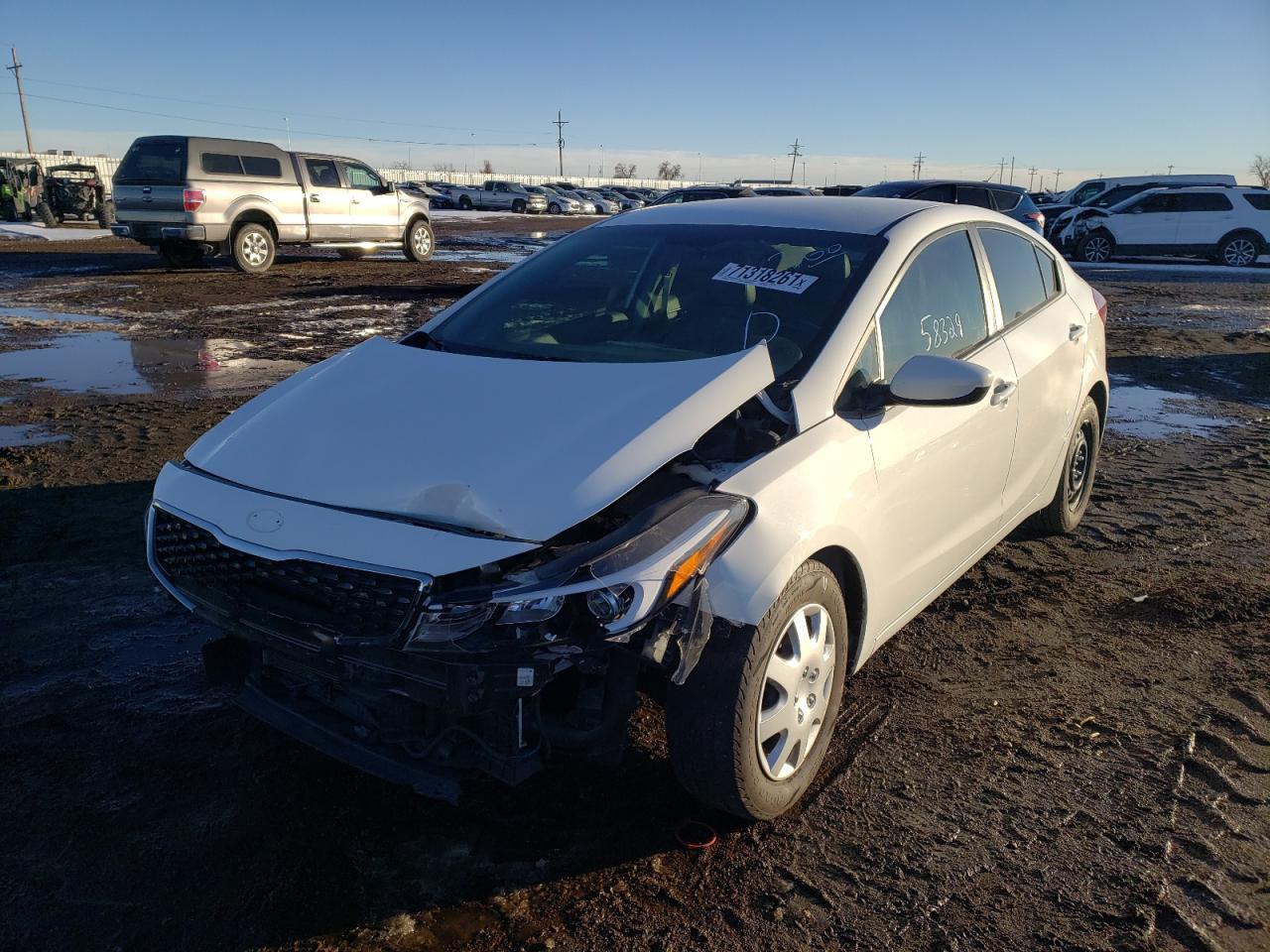 Photo 2 from auction – 2017 KIA FORTE LX with VIN 3KPFK4A7XHE089523