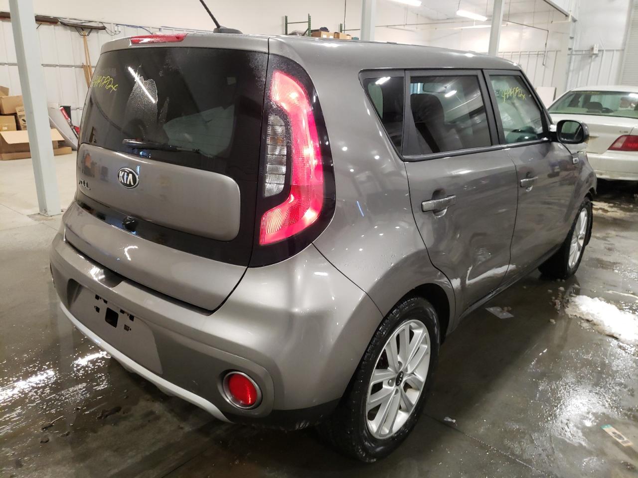 Photo 4 from auction – 2017 KIA SOUL + with VIN KNDJP3A57H7424094