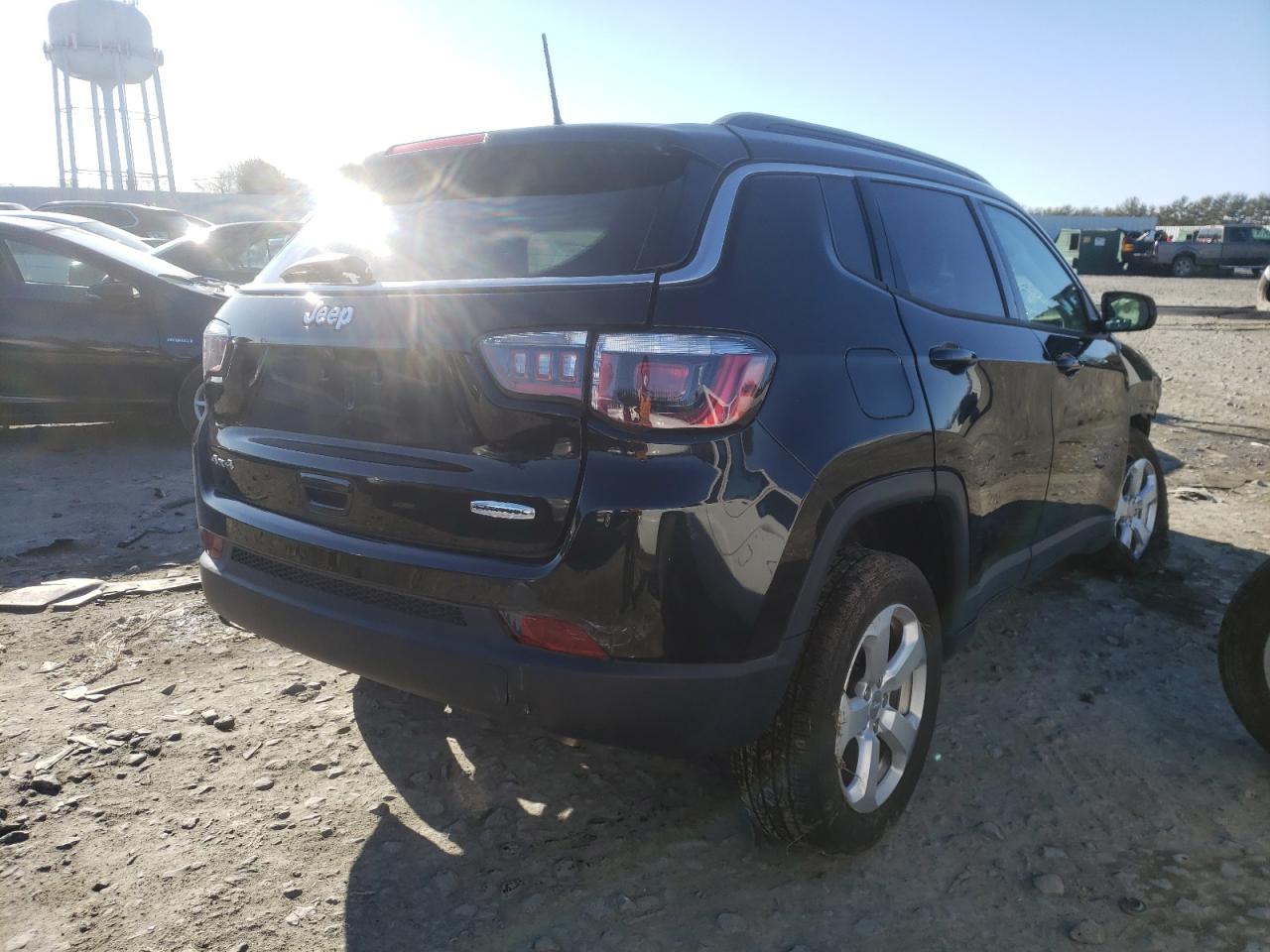 Photo 4 from auction – 2019 JEEP COMPASS LA with VIN 3C4NJDBB9KT713848