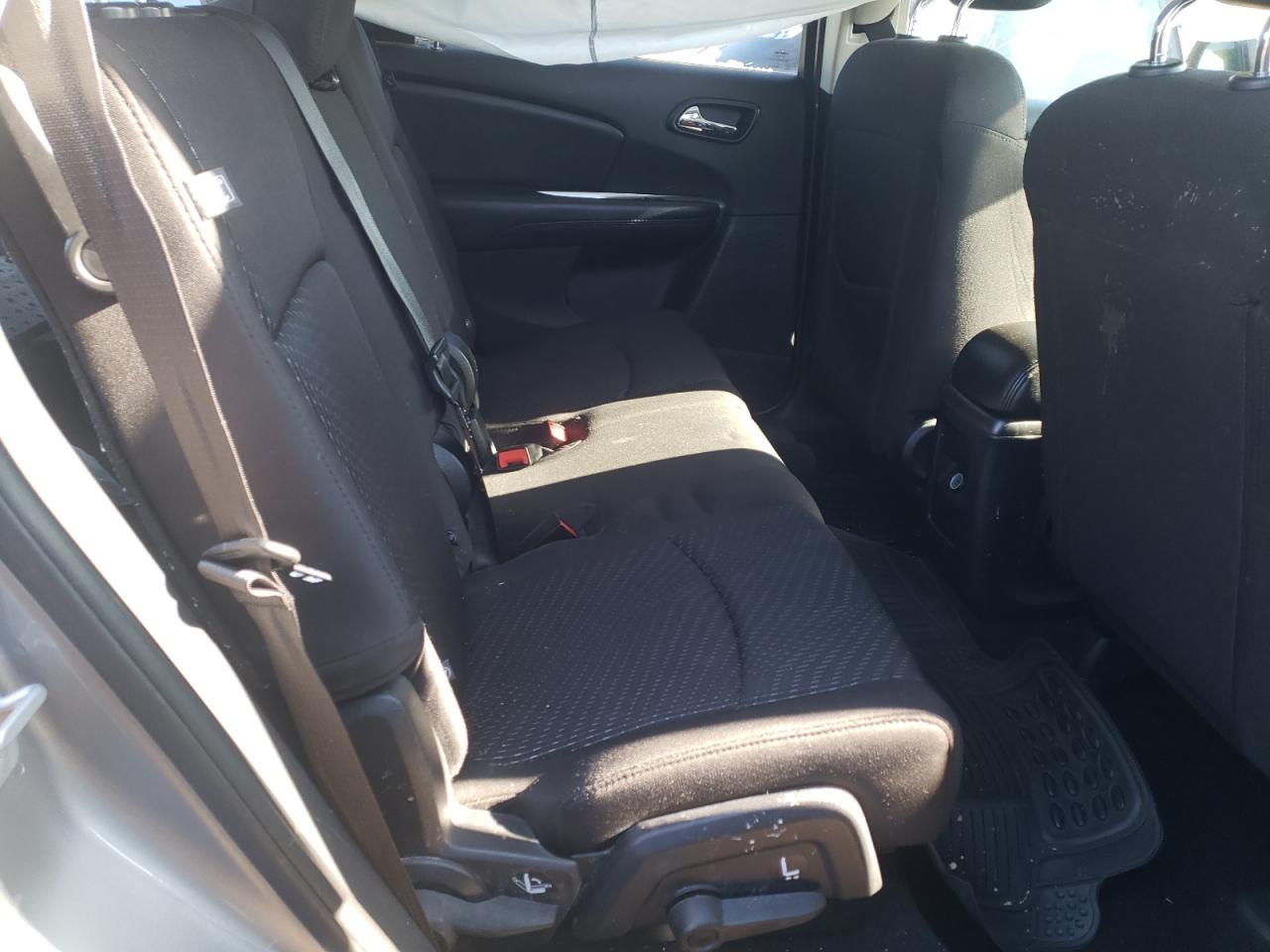 Photo 6 from auction – 2018 DODGE JOURNEY SE with VIN 3C4PDCAB4JT253475