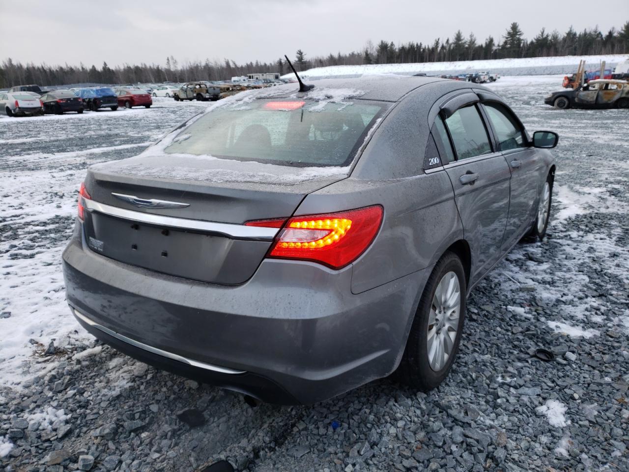 Photo 4 from auction – 2013 CHRYSLER 200 LX with VIN 1C3CCBAB3DN636344