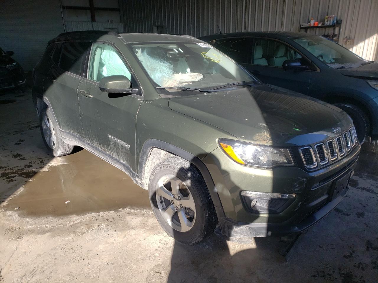 JEEP COMPASS LA 2018 with VIN 3C4NJDBB2JT113669 - Photo from auction