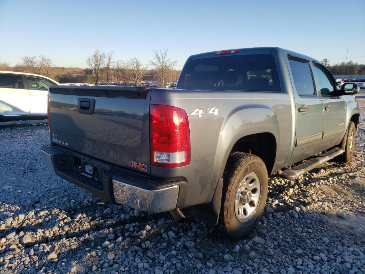 Photo 4 from auction – 2010 GMC SIERRA K15 with VIN 3GTRKUEAXAG193376