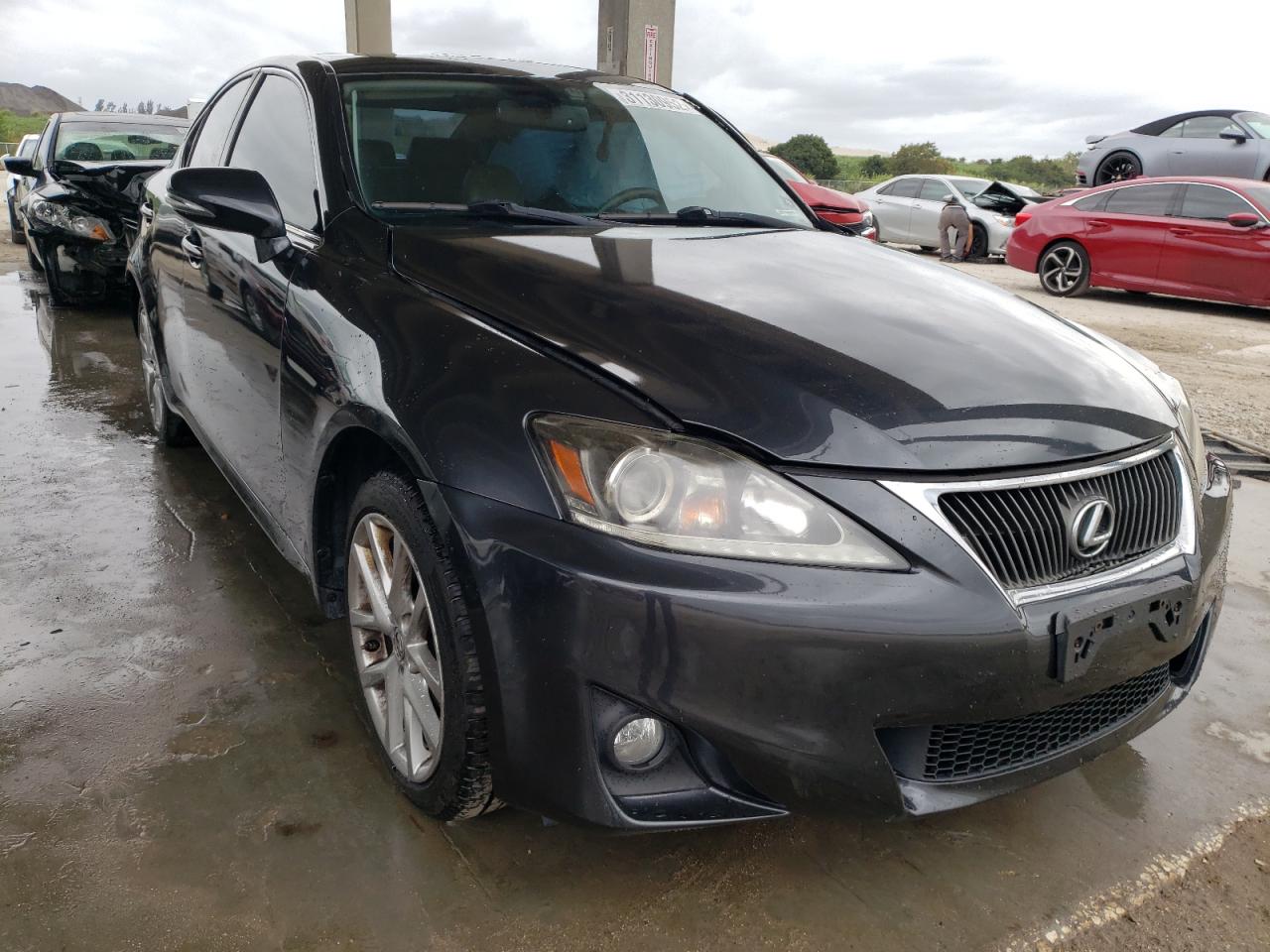 LEXUS IS 250 2011 with VIN JTHCF5C26B5051786 - Photo from auction