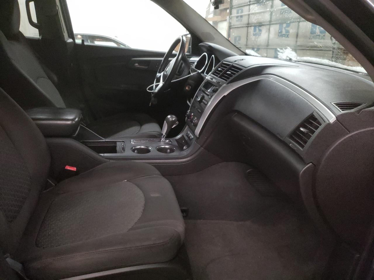 Photo 5 from auction – 2010 CHEVROLET TRAVERSE L with VIN 1GNLVFED4AS102170