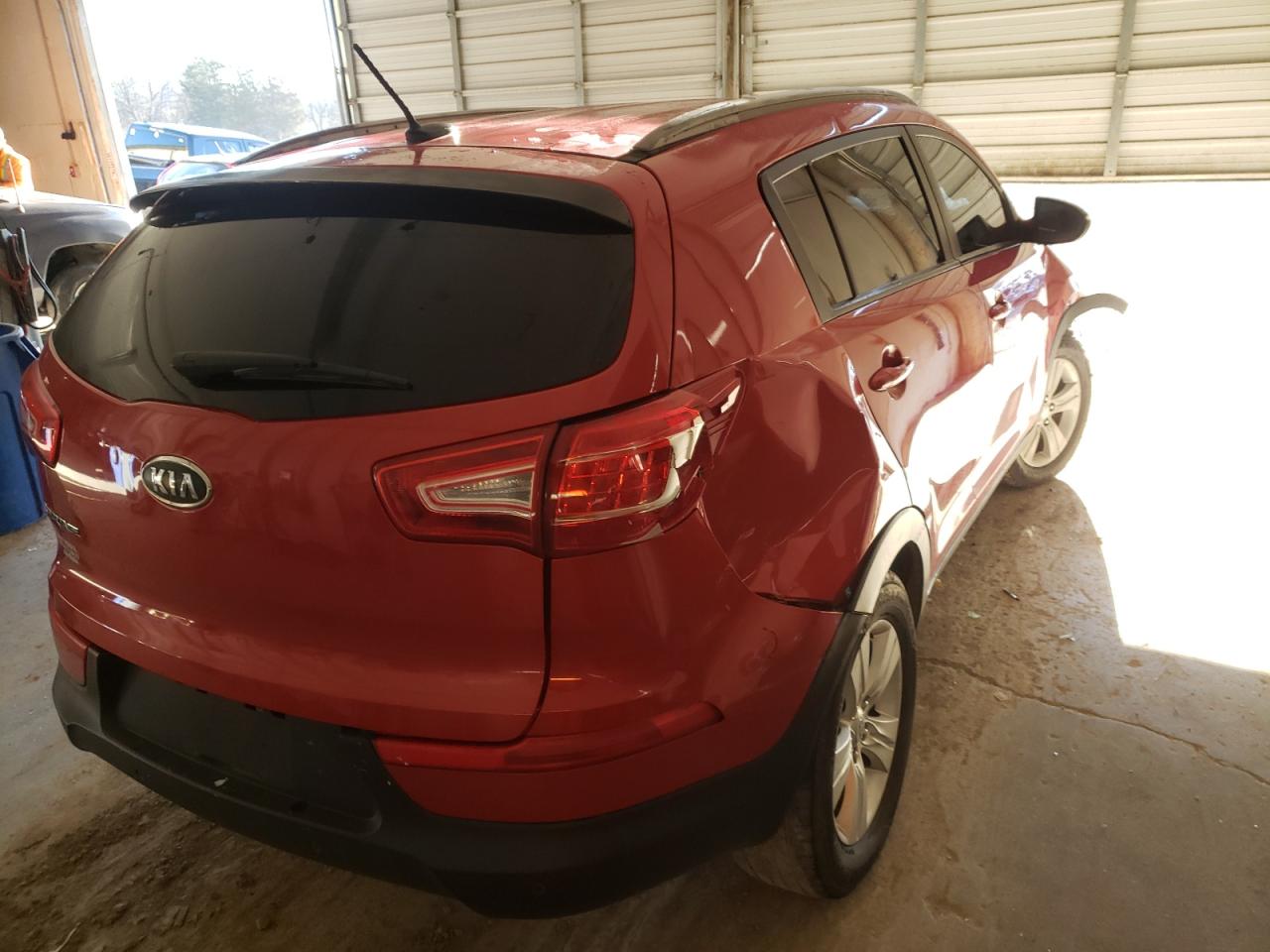 Photo 4 from auction – 2011 KIA SPORTAGE L with VIN KNDPB3A29B7016590