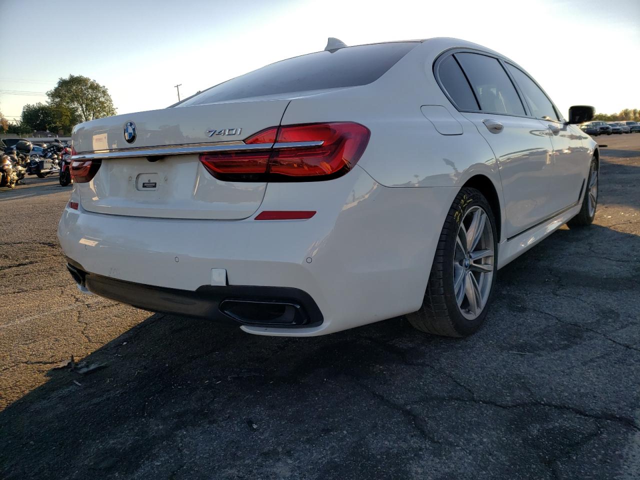 Photo 4 from auction – 2016 BMW 740 I with VIN WBA7E2C5XGG504136