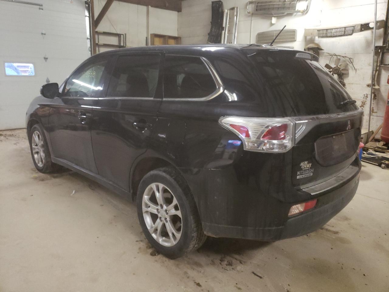 Photo 3 from auction – 2014 MITSUBISHI OUTLANDER with VIN JA4JZ4AX6EZ008405