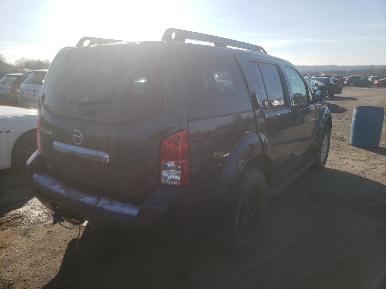 Photo 4 from auction – 2011 NISSAN PATHFINDER with VIN 5N1AR1NB6BC607916