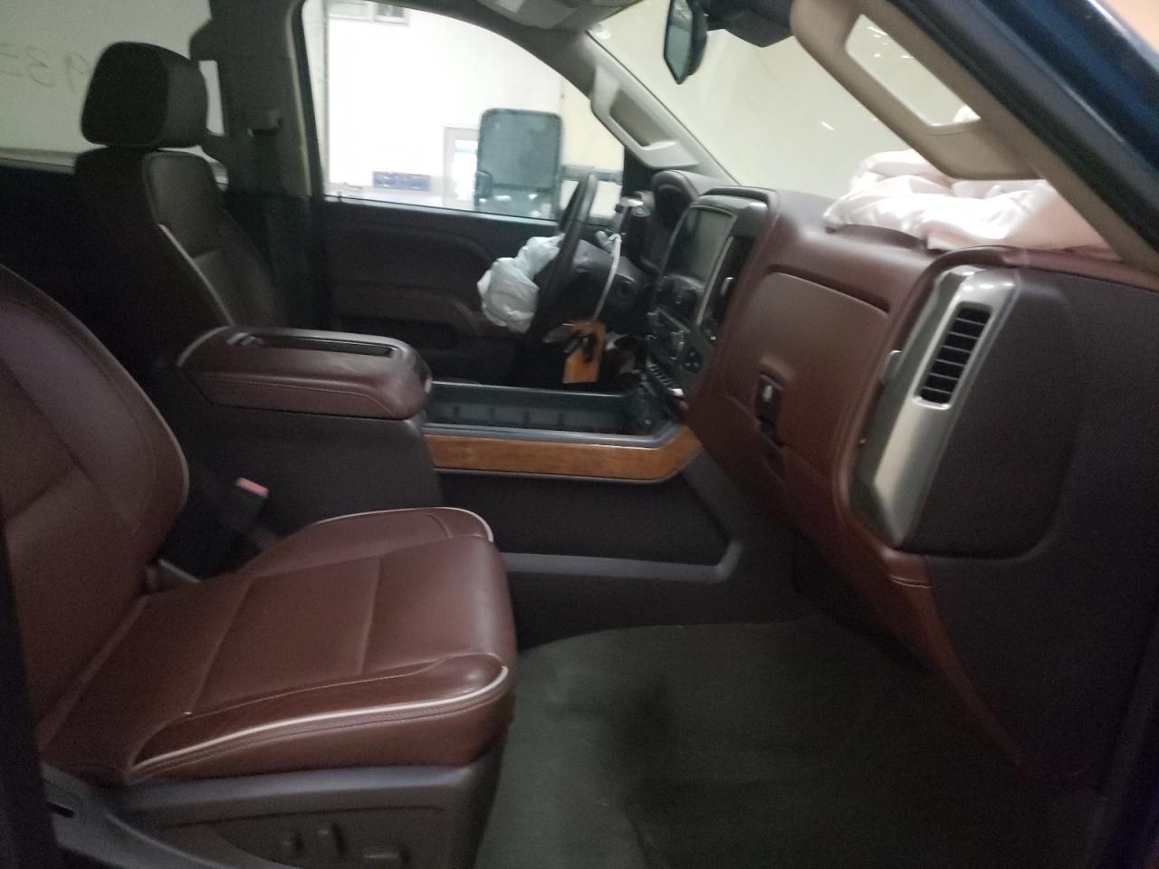 Photo 5 from auction – 2015 CHEVROLET SILVERADO with VIN 1GC4K1E81FF647366
