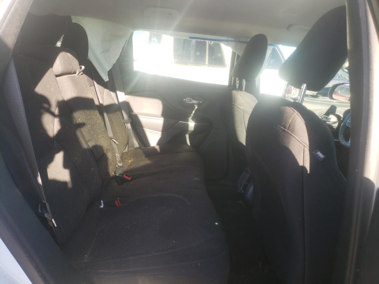 Photo 6 from auction – 2020 JEEP CHEROKEE L with VIN 1C4PJMCB7LD546582