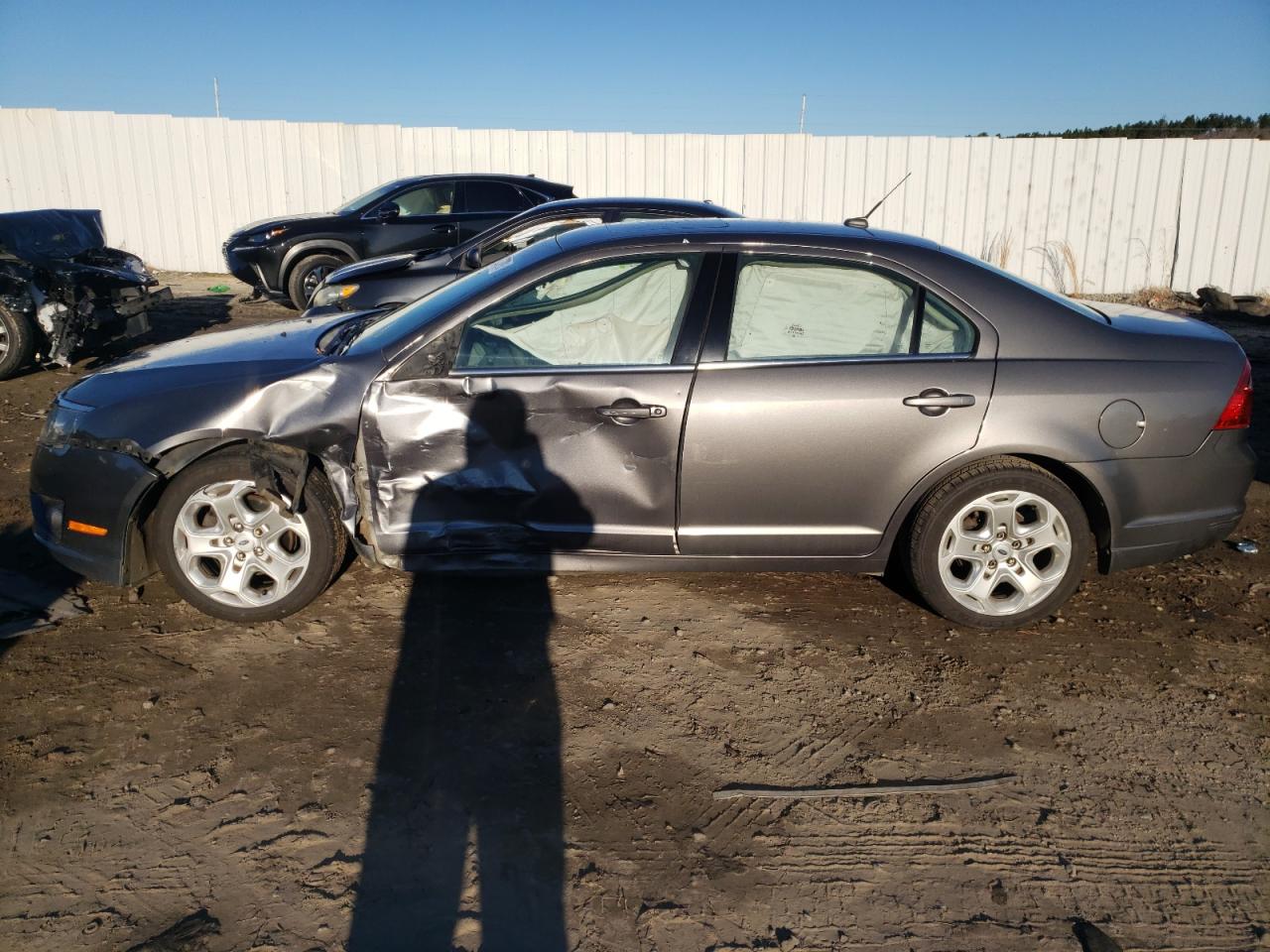 Photo 9 from auction – 2011 FORD FUSION SE with VIN 3FAHP0HA3BR166971
