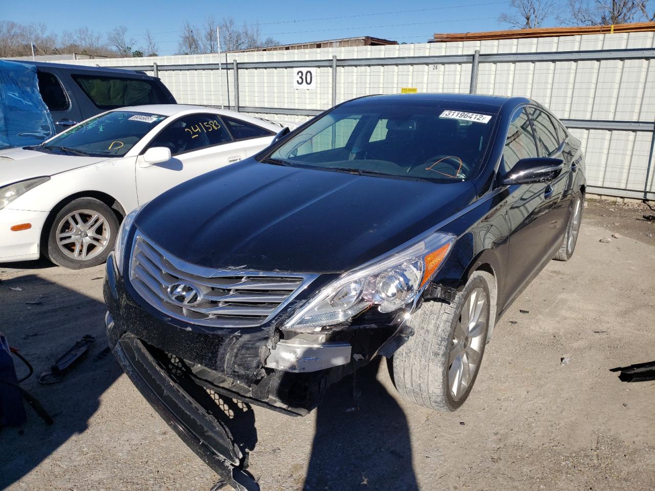 Photo 2 from auction – 2012 HYUNDAI AZERA GLS with VIN KMHFH4JG1CA190620