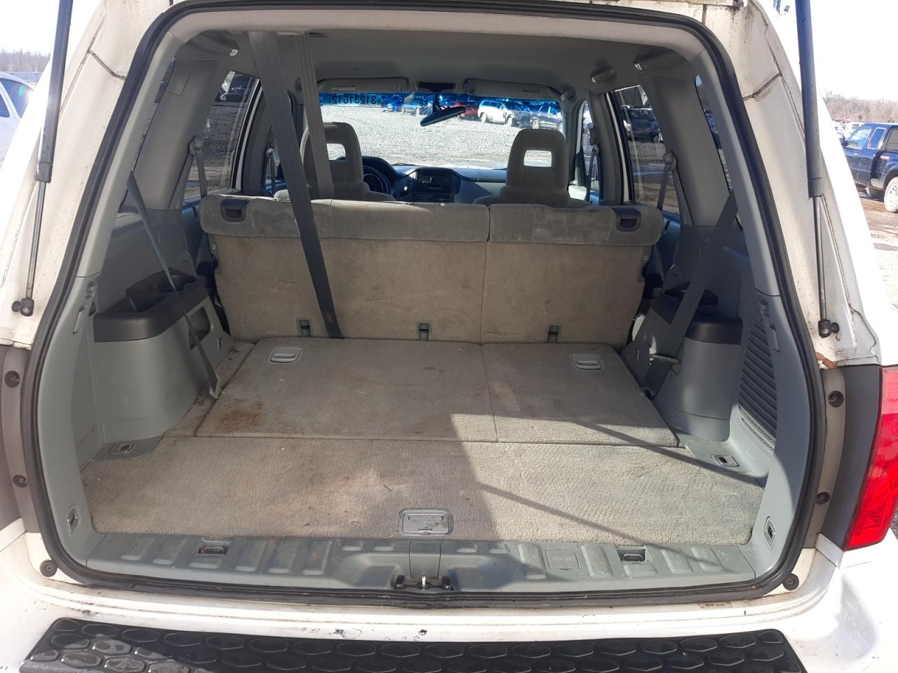Photo 9 from auction – 2003 HONDA PILOT EX with VIN 2HKYF18403H533519