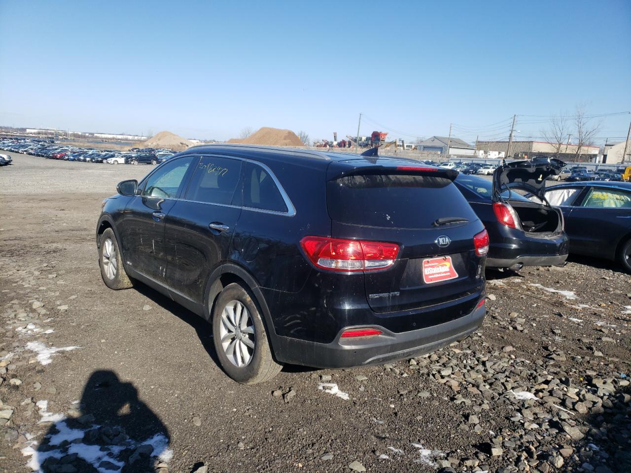Photo 3 from auction – 2017 KIA SORENTO LX with VIN 5XYPGDA35HG211694
