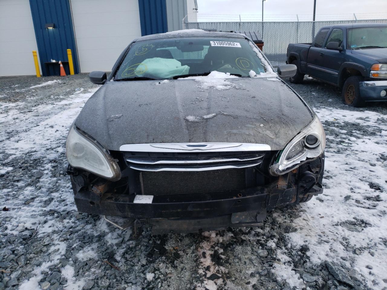 Photo 9 from auction – 2013 CHRYSLER 200 LX with VIN 1C3CCBAB3DN636344