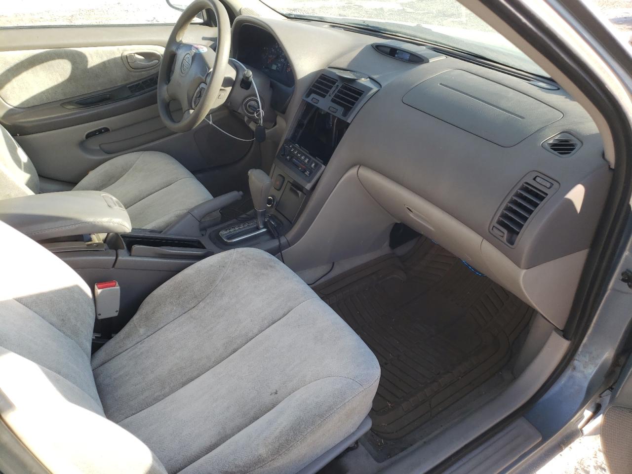 Photo 5 from auction – 2001 NISSAN MAXIMA with VIN JN1CA31D21T619618