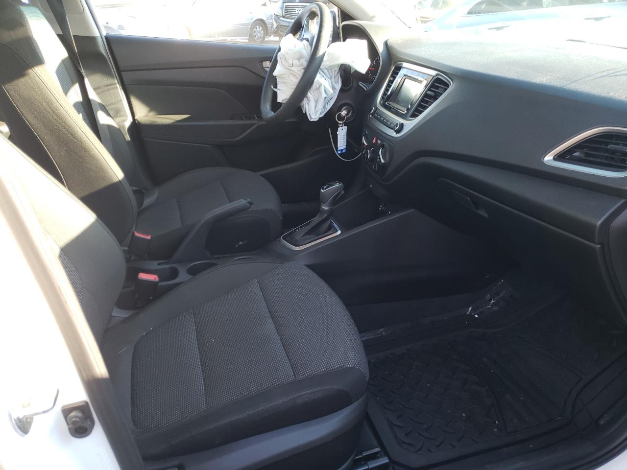 Photo 5 from auction – 2018 HYUNDAI ACCENT SE with VIN 3KPC24A30JE018966