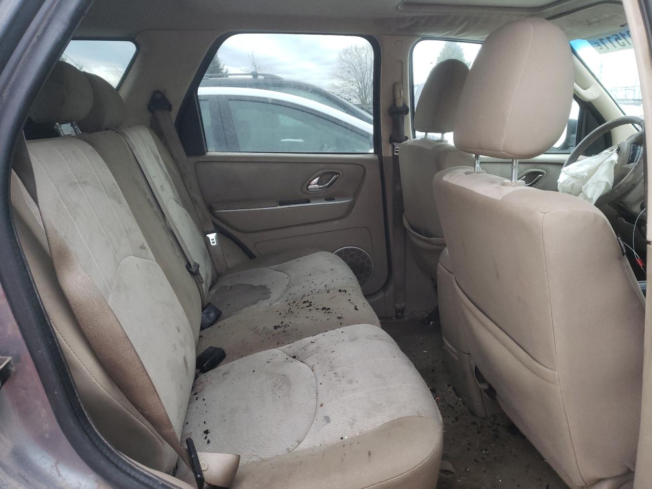 Photo 6 from auction – 2007 MERCURY MARINER LU with VIN 4M2CU91147KJ13097