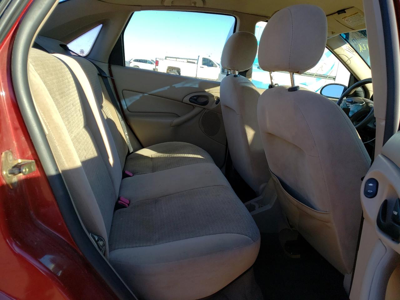 Photo 6 from auction – 2003 FORD FOCUS SE with VIN 1FAFP34P23W194214