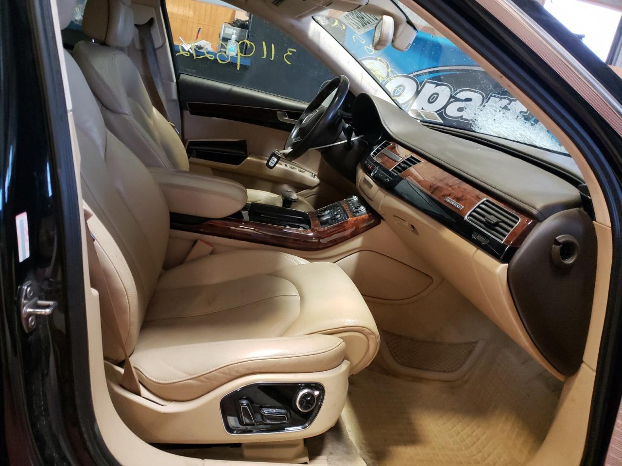 Photo 5 from auction – 2011 AUDI A8 L QUATT with VIN WAURVAFD2BN005213