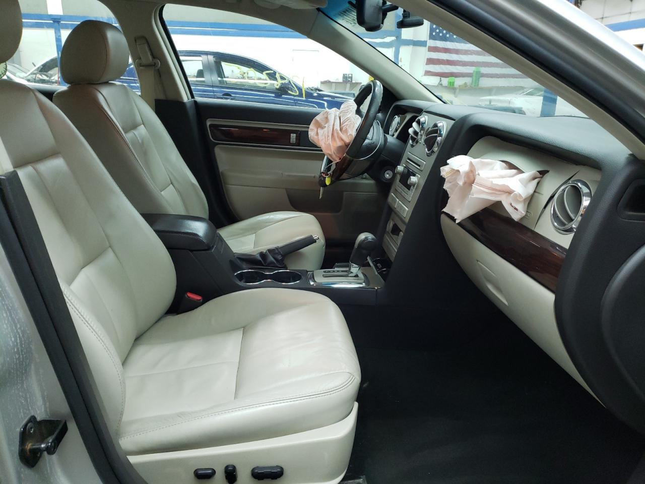 Photo 5 from auction – 2007 LINCOLN MKZ with VIN 3LNHM26T07R618705