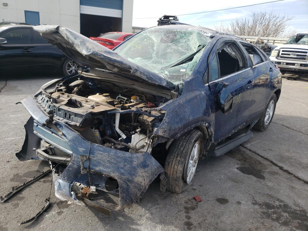 Photo 2 from auction – 2019 CHEVROLET TRAX 1LT with VIN 3GNCJLSB7KL210196