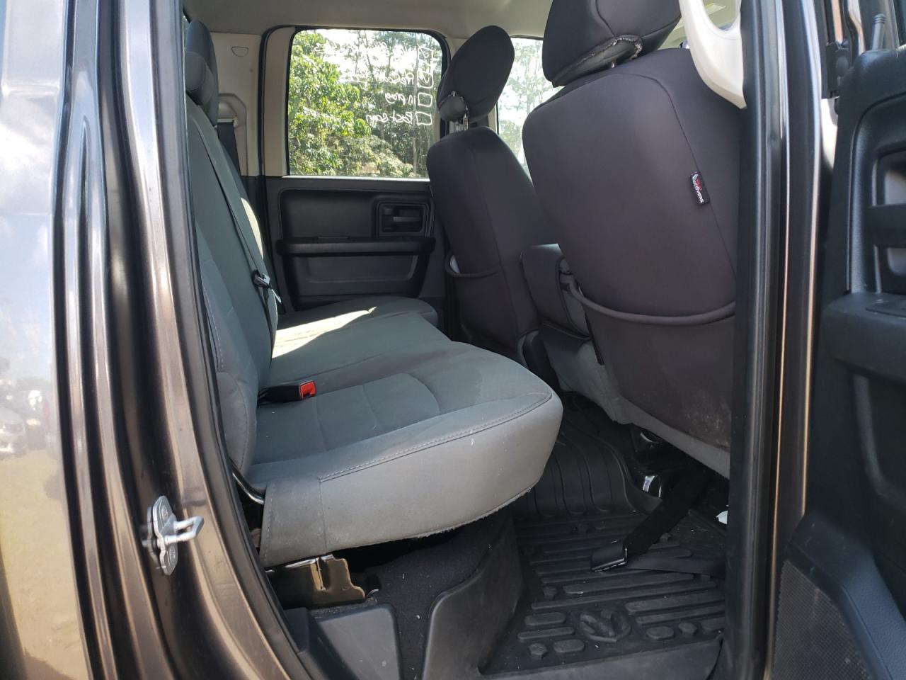 Photo 6 from auction – 2014 RAM 1500 ST with VIN 1C6RR7FG5ES242408