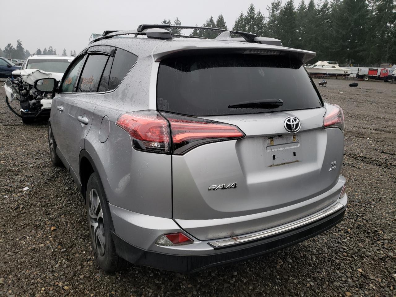 Photo 3 from auction – 2017 TOYOTA RAV4 LE with VIN 2T3BFREV7HW640620