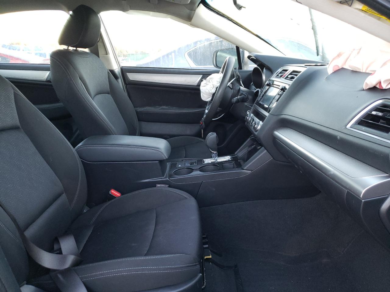 Photo 5 from auction – 2019 SUBARU LEGACY 2.5 with VIN 4S3BNAB64K3015412