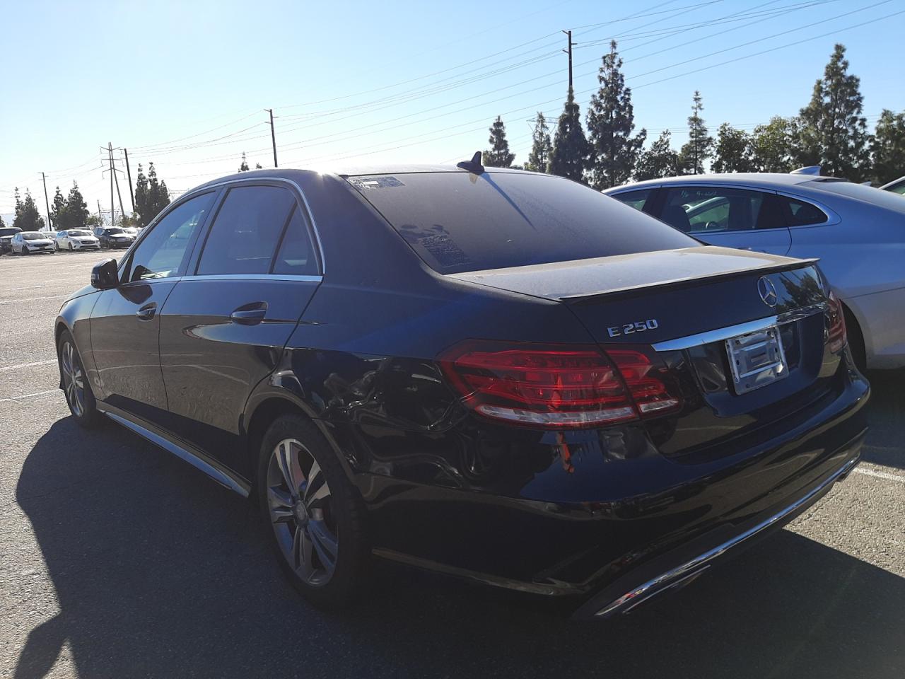 Photo 3 from auction – 2015 MERCEDES-BENZ E 250 BLUE with VIN WDDHF0EB7FB087037