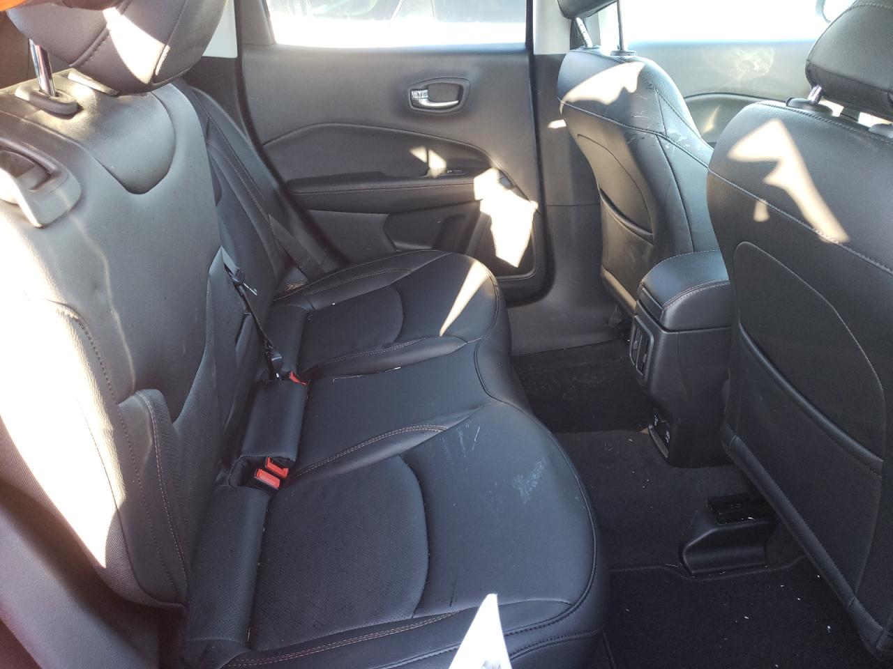 Photo 6 from auction – 2021 JEEP COMPASS LI with VIN 3C4NJDCB9MT541709