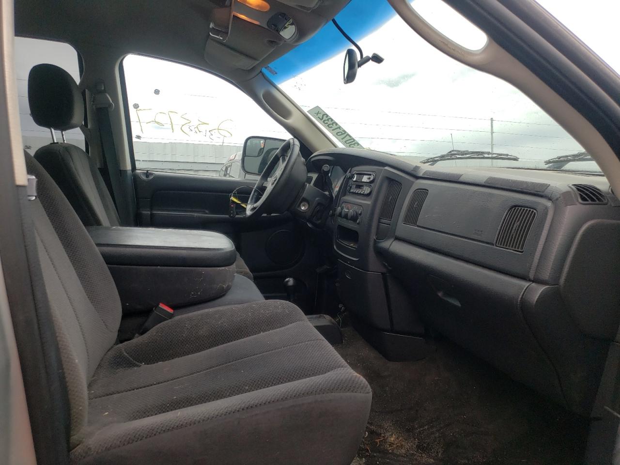 Photo 5 from auction – 2002 DODGE RAM 1500 with VIN 3D7HU18N52G198057