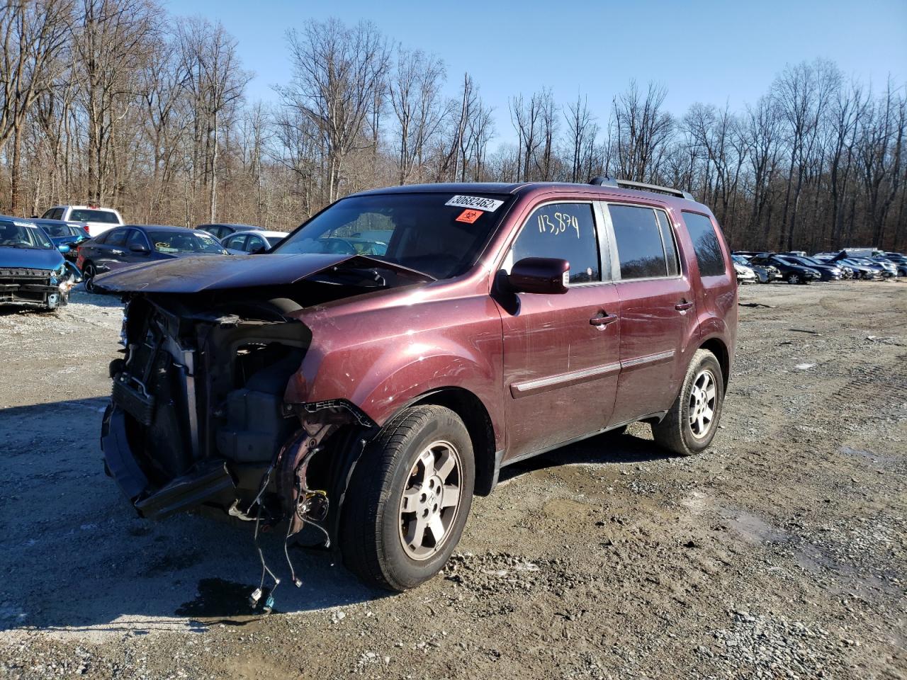 Photo 2 from auction – 2011 HONDA PILOT TOUR with VIN 5FNYF4H98BB066747